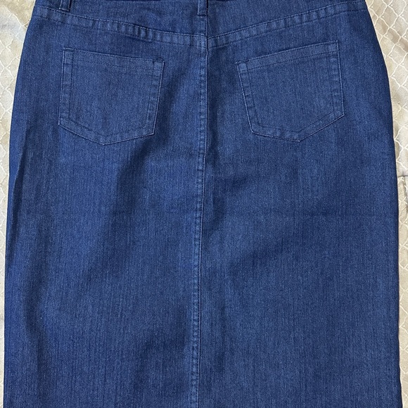 Modest Denim pencil skirt - Picture 2 of 3